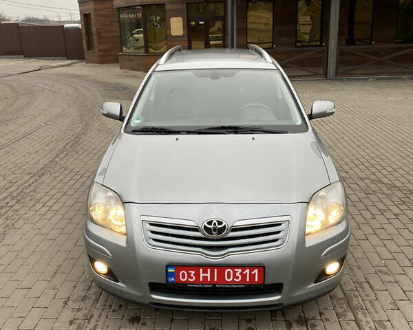 Серый Тойота Авенсис, объемом двигателя 1.8 л и пробегом 222 тыс. км за 6700 $, фото 8 на Automoto.ua