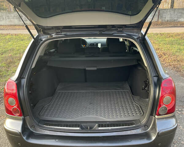 Серый Тойота Авенсис, объемом двигателя 2.2 л и пробегом 293 тыс. км за 7399 $, фото 16 на Automoto.ua