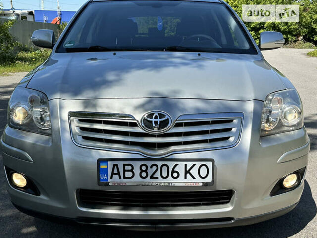 Серый Тойота Авенсис, объемом двигателя 1.8 л и пробегом 188 тыс. км за 7399 $, фото 3 на Automoto.ua