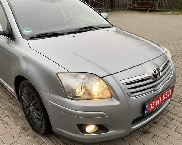 Серый Тойота Авенсис, объемом двигателя 1.8 л и пробегом 222 тыс. км за 6700 $, фото 9 на Automoto.ua