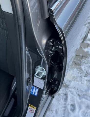 Сірий Тойота Авенсіс, об'ємом двигуна 2 л та пробігом 240 тис. км за 7200 $, фото 2 на Automoto.ua