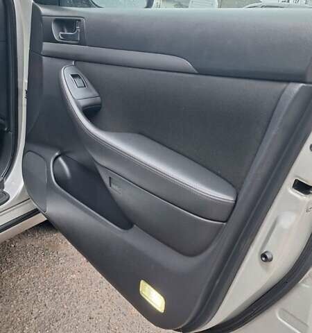 Сірий Тойота Авенсіс, об'ємом двигуна 2.2 л та пробігом 270 тис. км за 6499 $, фото 17 на Automoto.ua