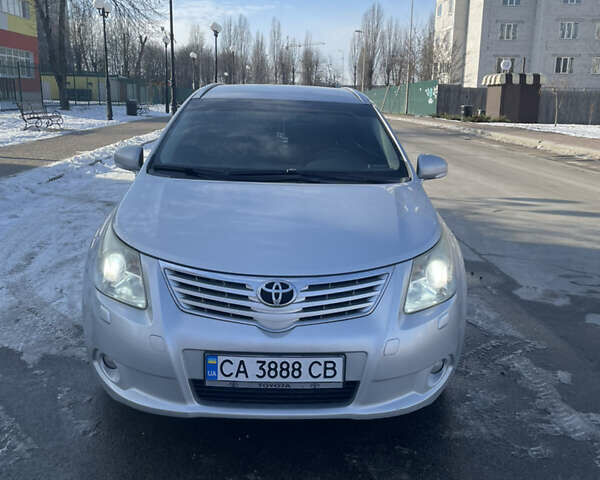 Сірий Тойота Авенсіс, об'ємом двигуна 2 л та пробігом 305 тис. км за 9400 $, фото 5 на Automoto.ua