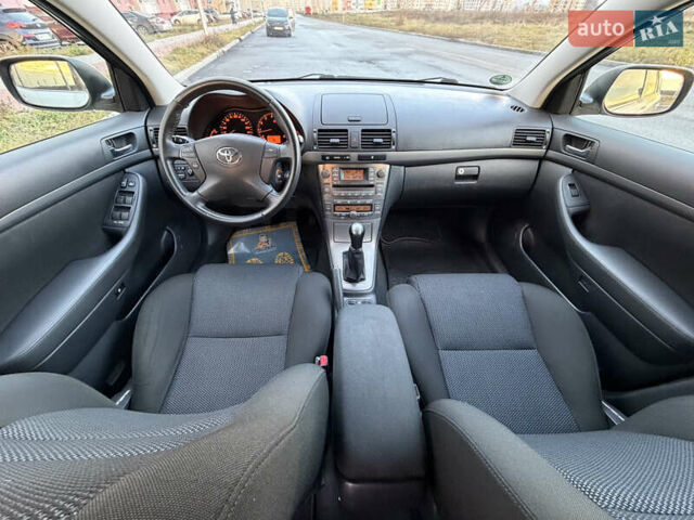 Серый Тойота Авенсис, объемом двигателя 1.79 л и пробегом 224 тыс. км за 8199 $, фото 59 на Automoto.ua