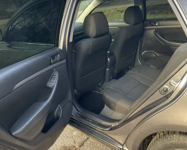 Серый Тойота Авенсис, объемом двигателя 2.2 л и пробегом 293 тыс. км за 7399 $, фото 21 на Automoto.ua