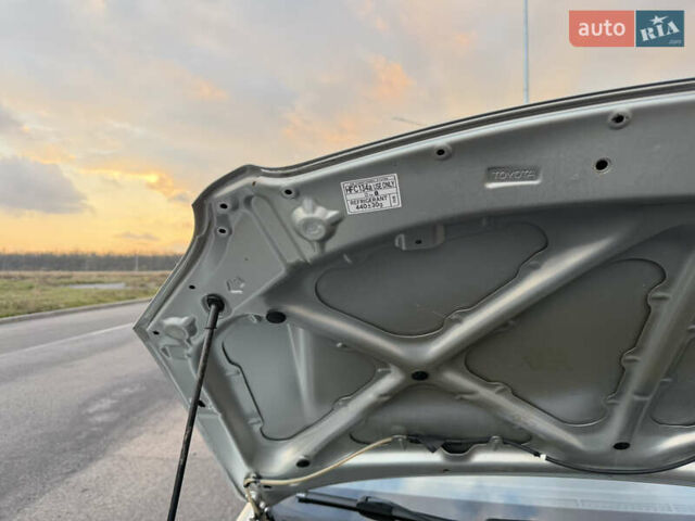 Серый Тойота Авенсис, объемом двигателя 1.79 л и пробегом 224 тыс. км за 8199 $, фото 85 на Automoto.ua