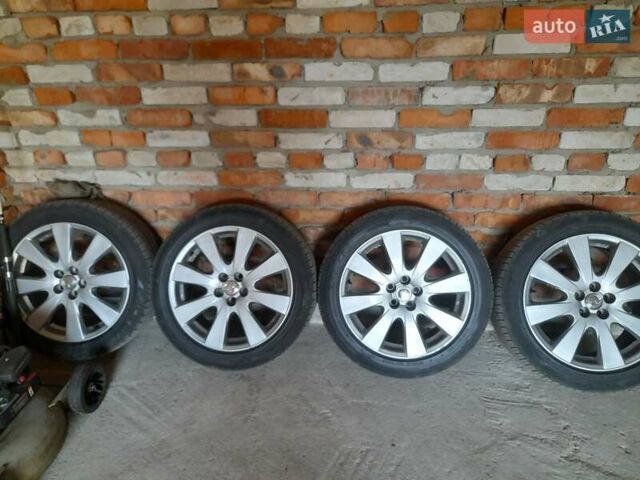 Серый Тойота Авенсис, объемом двигателя 2 л и пробегом 249 тыс. км за 7200 $, фото 4 на Automoto.ua