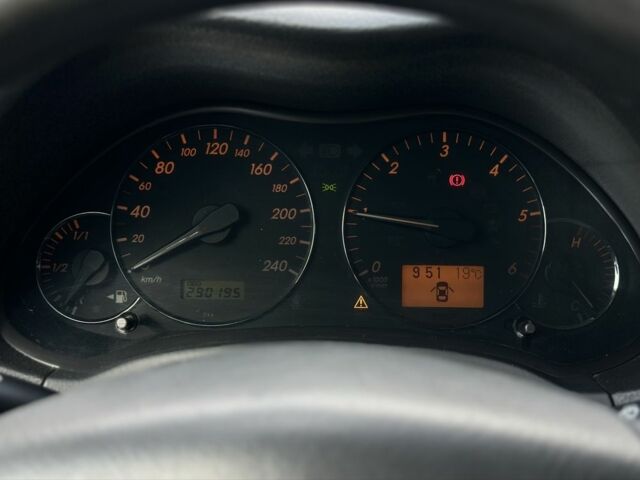 Серый Тойота Авенсис, объемом двигателя 2 л и пробегом 290 тыс. км за 6500 $, фото 15 на Automoto.ua