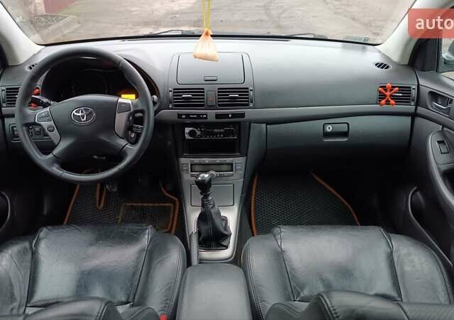 Серый Тойота Авенсис, объемом двигателя 2.2 л и пробегом 285 тыс. км за 5350 $, фото 32 на Automoto.ua