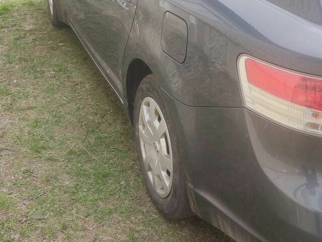 Сірий Тойота Авенсіс, об'ємом двигуна 2 л та пробігом 248 тис. км за 7200 $, фото 1 на Automoto.ua