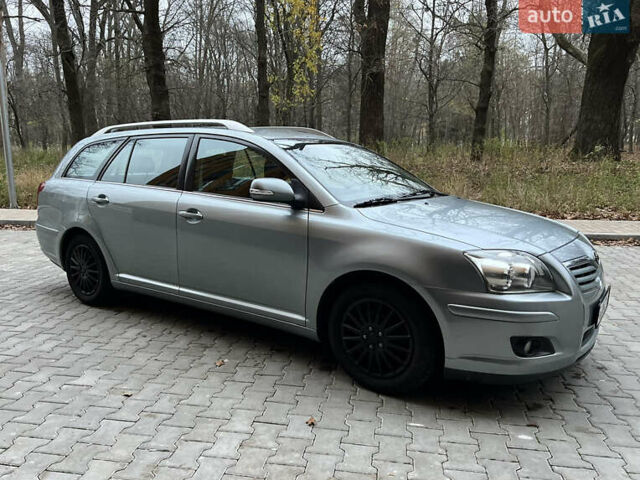 Серый Тойота Авенсис, объемом двигателя 1.8 л и пробегом 203 тыс. км за 7300 $, фото 15 на Automoto.ua