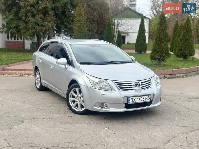 Серый Тойота Авенсис, объемом двигателя 2 л и пробегом 243 тыс. км за 7999 $, фото 19 на Automoto.ua