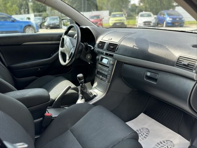 Сірий Тойота Авенсіс, об'ємом двигуна 2.2 л та пробігом 195 тис. км за 7700 $, фото 14 на Automoto.ua