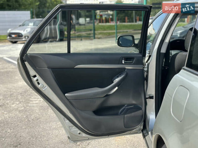 Сірий Тойота Авенсіс, об'ємом двигуна 2.23 л та пробігом 195 тис. км за 7999 $, фото 51 на Automoto.ua