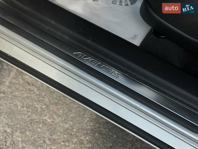 Сірий Тойота Авенсіс, об'ємом двигуна 2.23 л та пробігом 195 тис. км за 7999 $, фото 29 на Automoto.ua