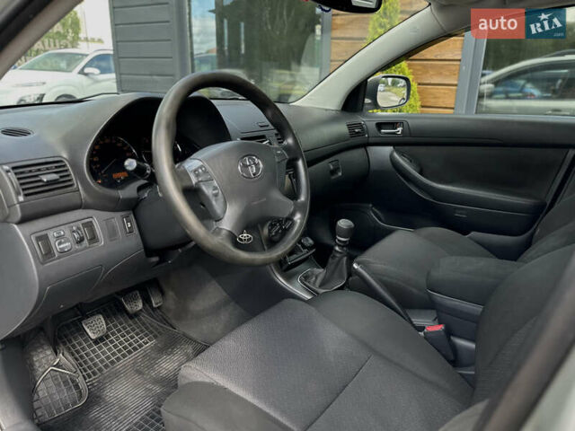 Сірий Тойота Авенсіс, об'ємом двигуна 2 л та пробігом 290 тис. км за 6500 $, фото 27 на Automoto.ua