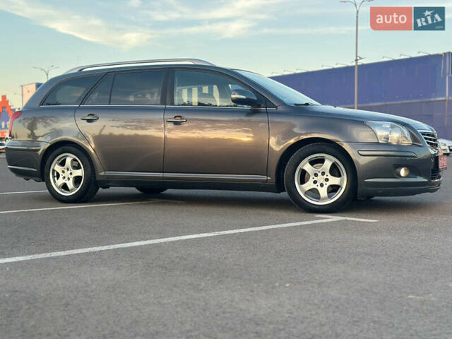 Серый Тойота Авенсис, объемом двигателя 1.8 л и пробегом 232 тыс. км за 7350 $, фото 9 на Automoto.ua