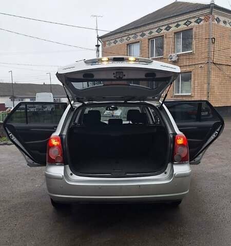 Сірий Тойота Авенсіс, об'ємом двигуна 2.2 л та пробігом 270 тис. км за 6499 $, фото 3 на Automoto.ua