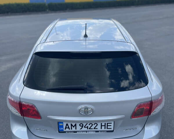 Серый Тойота Авенсис, объемом двигателя 2 л и пробегом 230 тыс. км за 7800 $, фото 7 на Automoto.ua