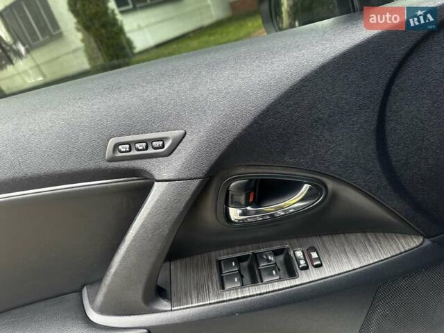 Серый Тойота Авенсис, объемом двигателя 2 л и пробегом 243 тыс. км за 7999 $, фото 22 на Automoto.ua