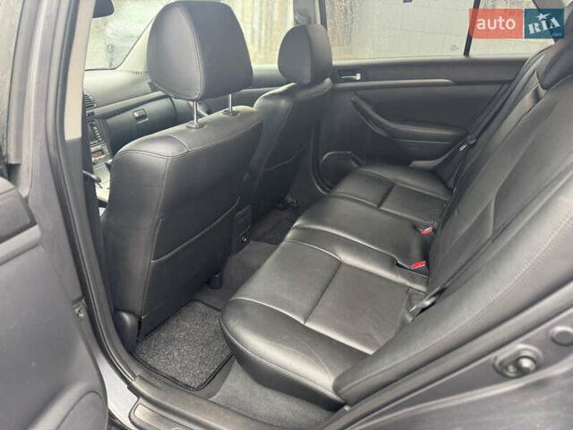 Серый Тойота Авенсис, объемом двигателя 2 л и пробегом 206 тыс. км за 7500 $, фото 20 на Automoto.ua