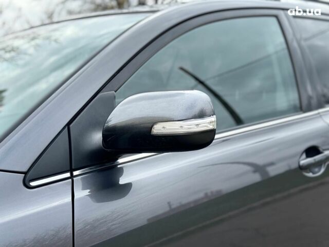 Серый Тойота Авенсис, объемом двигателя 2 л и пробегом 206 тыс. км за 8790 $, фото 15 на Automoto.ua