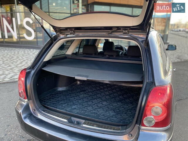 Серый Тойота Авенсис, объемом двигателя 2.2 л и пробегом 256 тыс. км за 5950 $, фото 27 на Automoto.ua