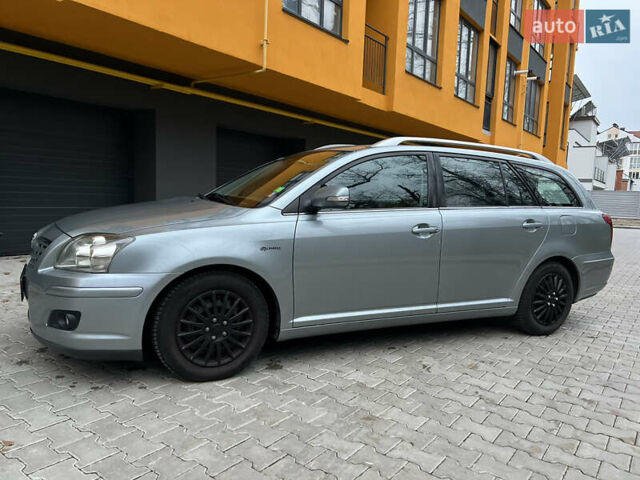 Серый Тойота Авенсис, объемом двигателя 1.8 л и пробегом 203 тыс. км за 7300 $, фото 4 на Automoto.ua