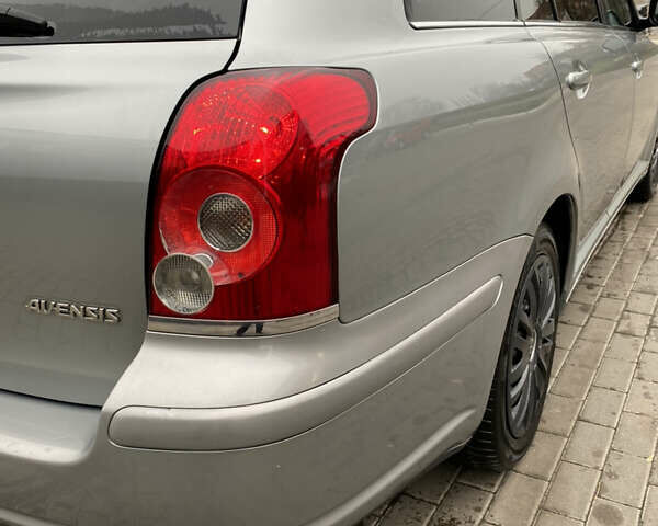 Серый Тойота Авенсис, объемом двигателя 1.8 л и пробегом 222 тыс. км за 6700 $, фото 13 на Automoto.ua