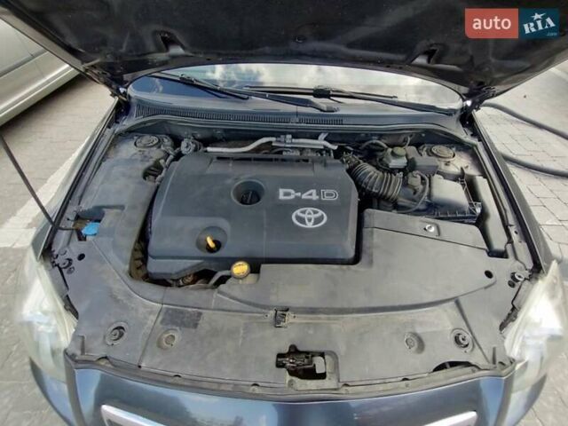 Сірий Тойота Авенсіс, об'ємом двигуна 2 л та пробігом 251 тис. км за 6350 $, фото 16 на Automoto.ua