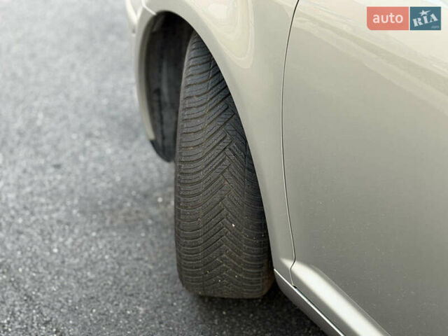 Серый Тойота Авенсис, объемом двигателя 1.79 л и пробегом 224 тыс. км за 8199 $, фото 9 на Automoto.ua