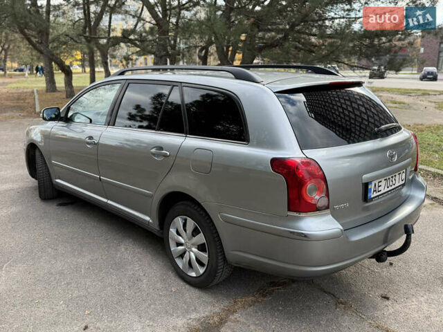 Серый Тойота Авенсис, объемом двигателя 1.8 л и пробегом 232 тыс. км за 6200 $, фото 3 на Automoto.ua