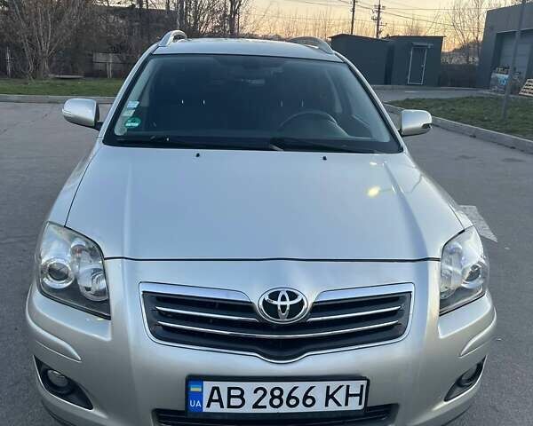 Сірий Тойота Авенсіс, об'ємом двигуна 2.2 л та пробігом 240 тис. км за 8000 $, фото 3 на Automoto.ua