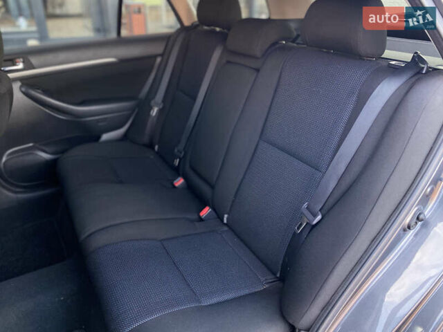 Серый Тойота Авенсис, объемом двигателя 2.2 л и пробегом 256 тыс. км за 6650 $, фото 23 на Automoto.ua