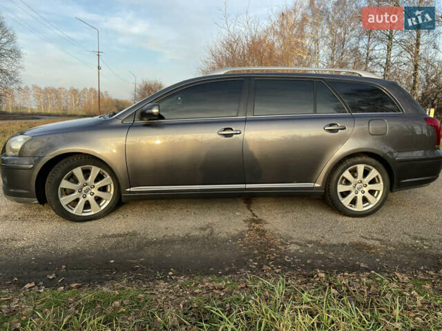 Серый Тойота Авенсис, объемом двигателя 2.2 л и пробегом 293 тыс. км за 7399 $, фото 4 на Automoto.ua