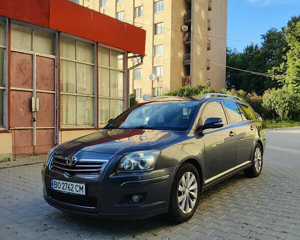 Серый Тойота Авенсис, объемом двигателя 2.23 л и пробегом 178 тыс. км за 6800 $, фото 1 на Automoto.ua