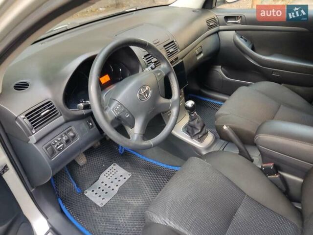 Серый Тойота Авенсис, объемом двигателя 2.01 л и пробегом 310 тыс. км за 7800 $, фото 20 на Automoto.ua