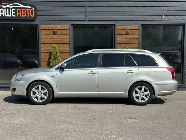 Сірий Тойота Авенсіс, об'ємом двигуна 2.2 л та пробігом 195 тис. км за 7700 $, фото 4 на Automoto.ua