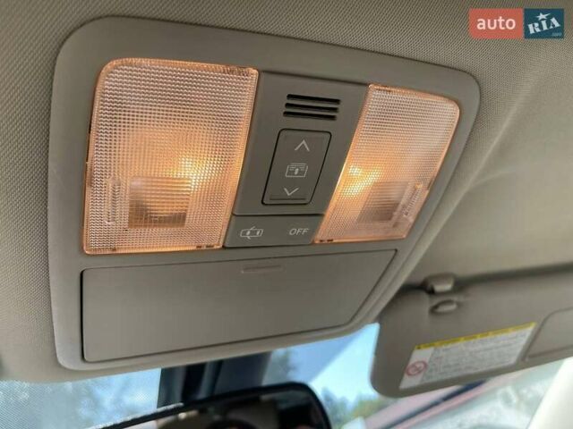 Серый Тойота Авенсис, объемом двигателя 2.23 л и пробегом 295 тыс. км за 8195 $, фото 43 на Automoto.ua