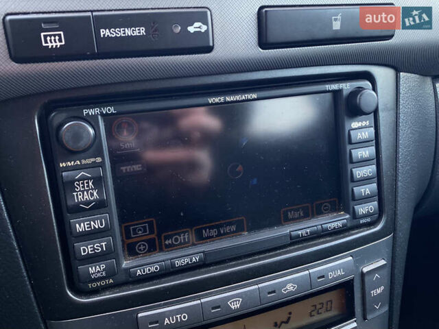 Серый Тойота Авенсис, объемом двигателя 2.2 л и пробегом 256 тыс. км за 5950 $, фото 13 на Automoto.ua