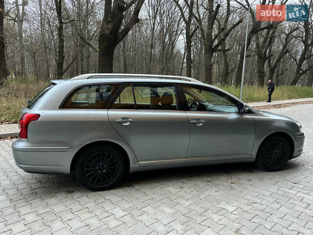 Серый Тойота Авенсис, объемом двигателя 1.8 л и пробегом 203 тыс. км за 7300 $, фото 14 на Automoto.ua