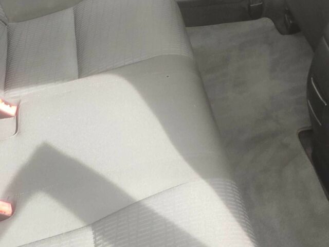 Сірий Тойота Авенсіс, об'ємом двигуна 2 л та пробігом 248 тис. км за 7200 $, фото 12 на Automoto.ua