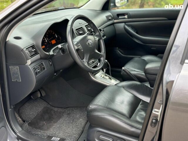 Серый Тойота Авенсис, объемом двигателя 2 л и пробегом 206 тыс. км за 8790 $, фото 28 на Automoto.ua