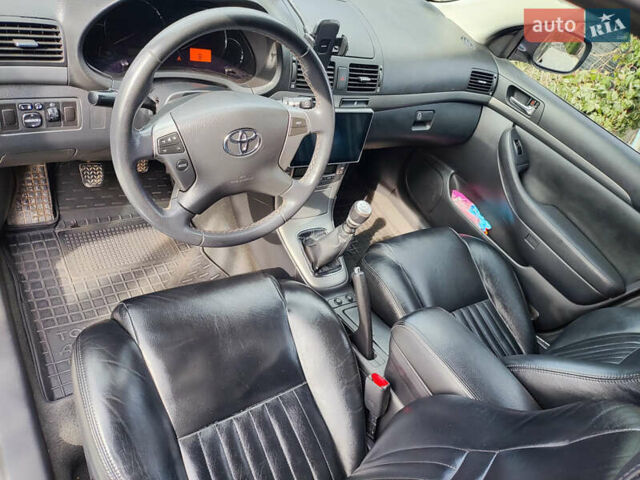 Серый Тойота Авенсис, объемом двигателя 2.23 л и пробегом 178 тыс. км за 6800 $, фото 14 на Automoto.ua