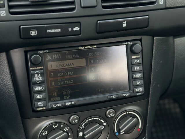 Серый Тойота Авенсис, объемом двигателя 2 л и пробегом 290 тыс. км за 6500 $, фото 17 на Automoto.ua