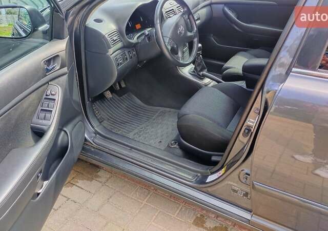 Сірий Тойота Авенсіс, об'ємом двигуна 2 л та пробігом 300 тис. км за 7900 $, фото 10 на Automoto.ua