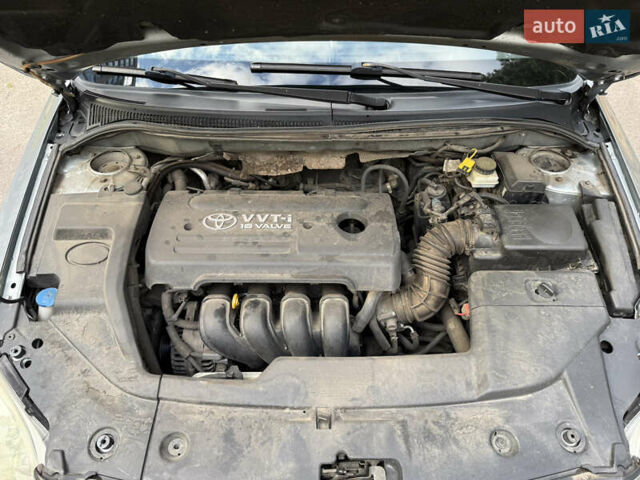 Серый Тойота Авенсис, объемом двигателя 1.8 л и пробегом 232 тыс. км за 6200 $, фото 15 на Automoto.ua