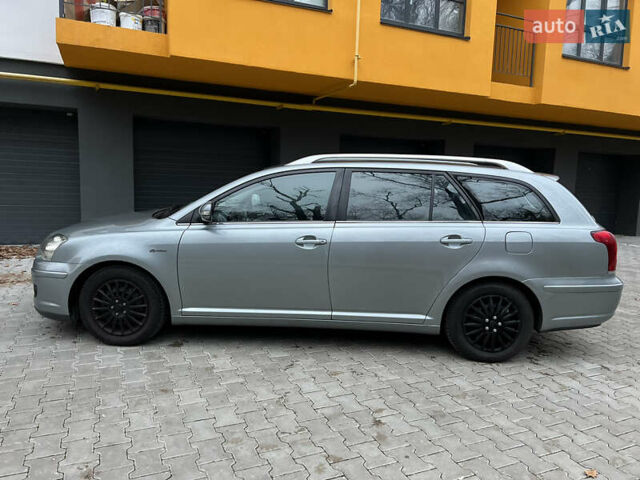 Серый Тойота Авенсис, объемом двигателя 1.8 л и пробегом 203 тыс. км за 7300 $, фото 5 на Automoto.ua