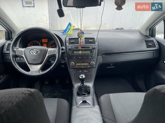Серый Тойота Авенсис, объемом двигателя 2 л и пробегом 280 тыс. км за 7800 $, фото 21 на Automoto.ua