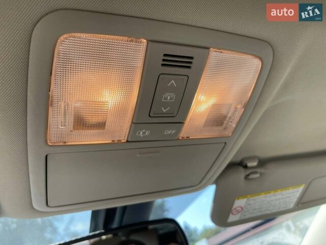 Сірий Тойота Авенсіс, об'ємом двигуна 2.23 л та пробігом 295 тис. км за 8195 $, фото 42 на Automoto.ua